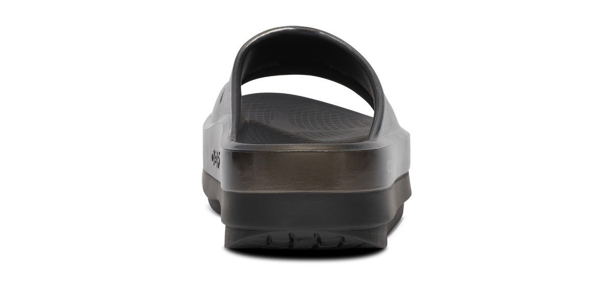 Women's OOmega OOahh Stacked Sandal - Titanium Mirror