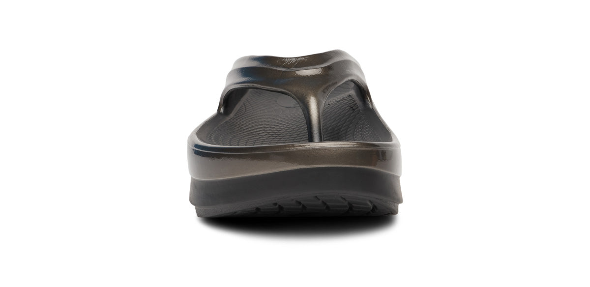 Women's OOmega OOlala Stacked Sandal - Titanium Mirror
