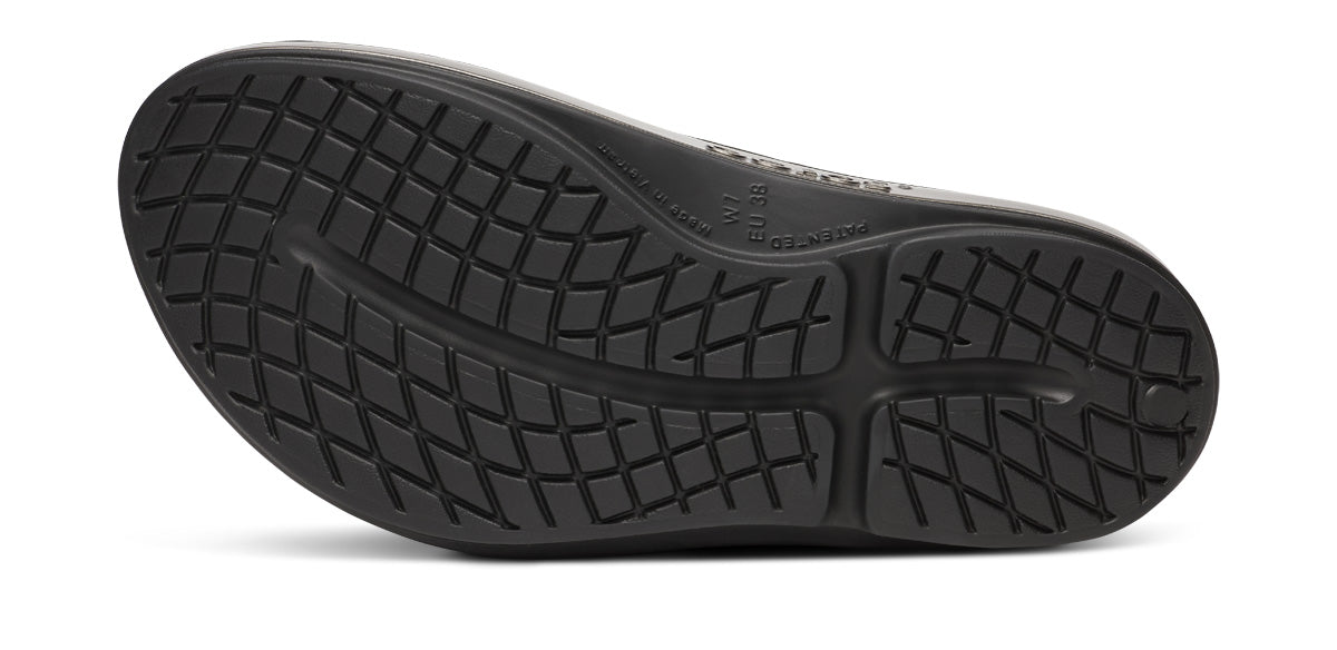 Women's OOmega OOlala Stacked Sandal - Titanium Mirror