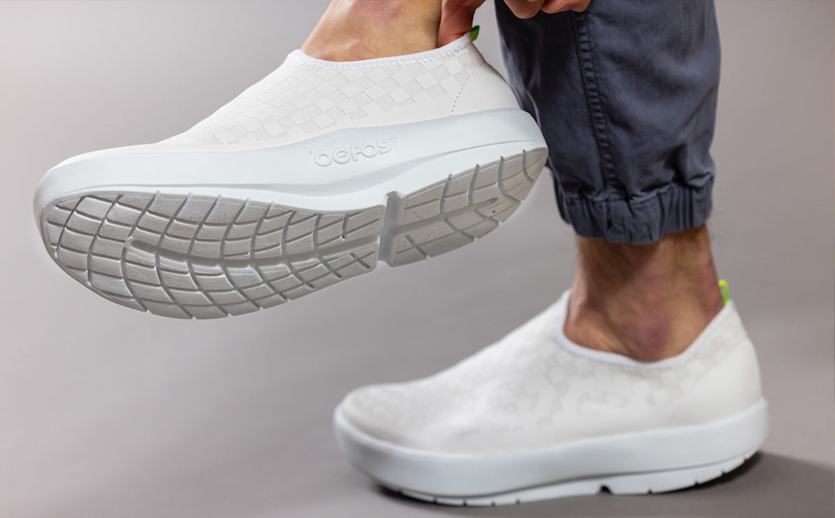 Men's OOmg eeZee Low Shoe - White Checker (SALE)