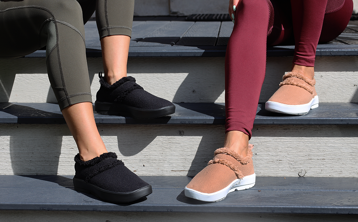 Women's OOcoozie Low Shoe - Chestnut (SALE)