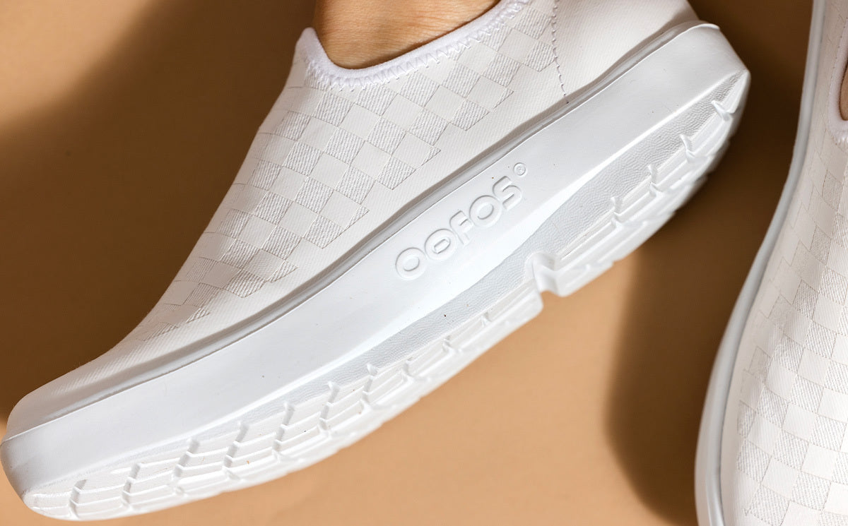 Women's OOmg eeZee Low Shoe - White Checker (SALE)