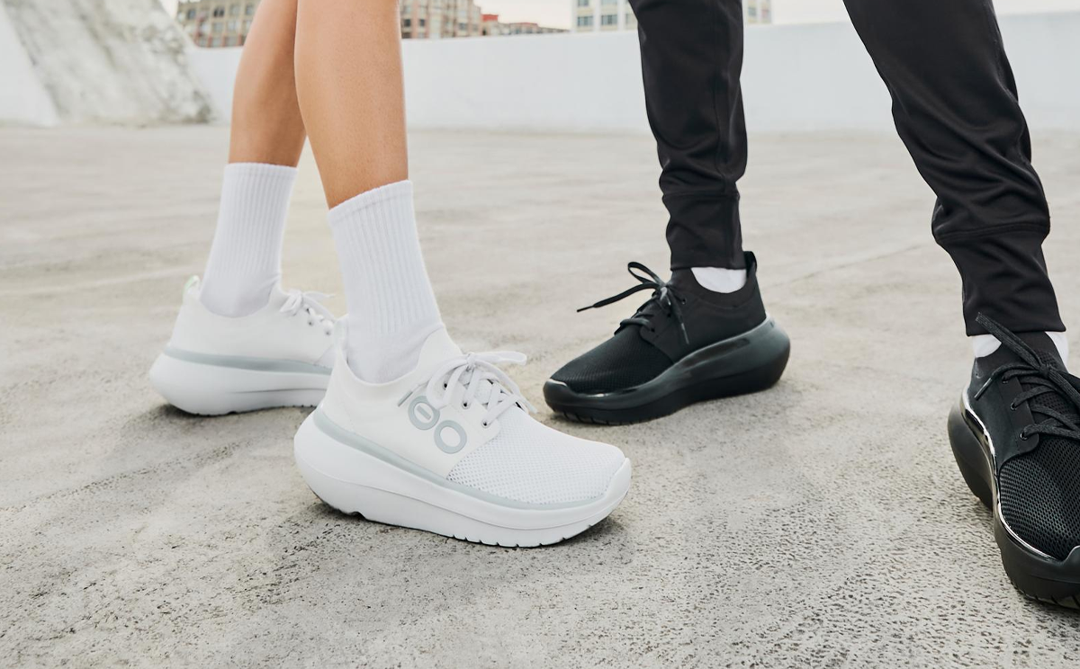 Women's OOmy Stride - White