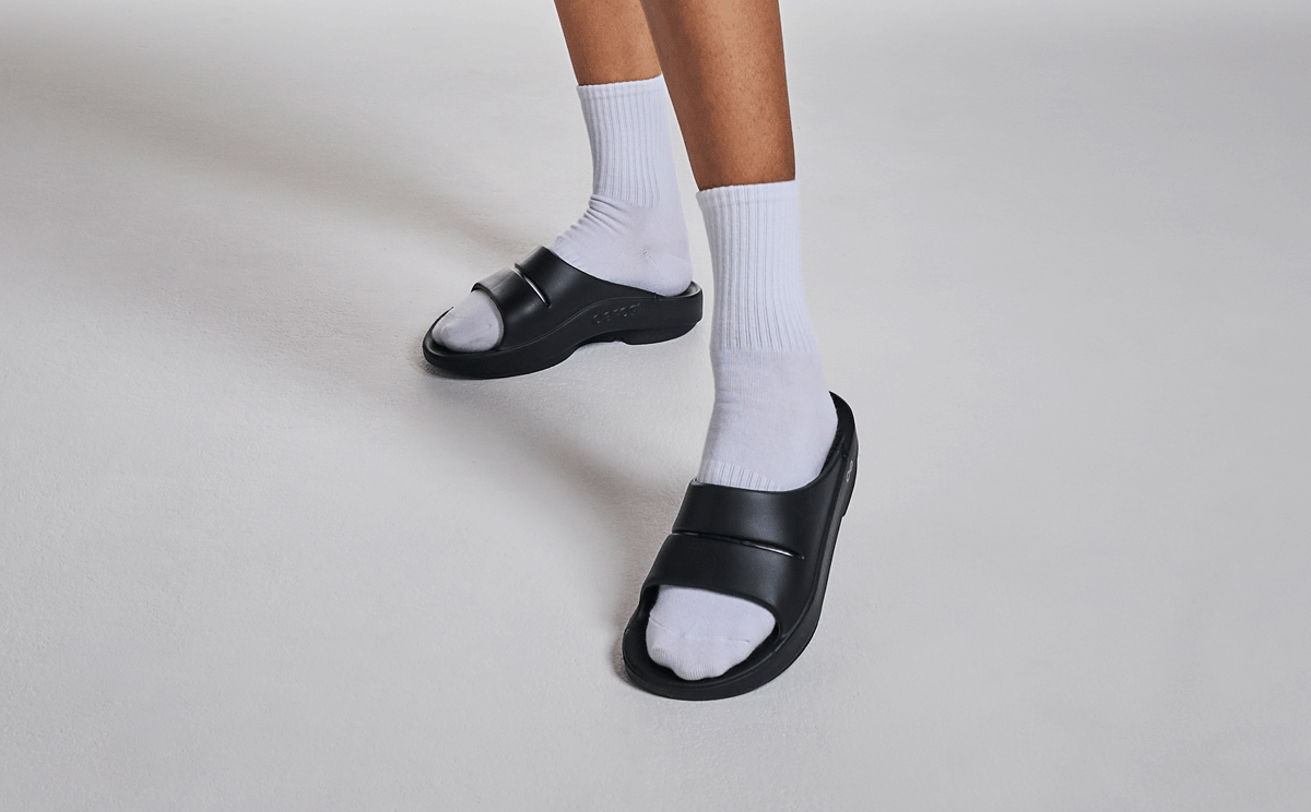 Women's OOahh Slide Sandal - Black