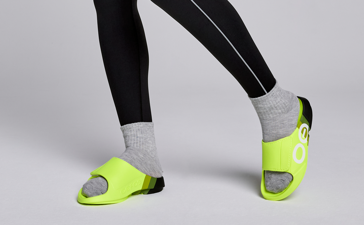 Women's OOahh Sport Flex Sandal - Electro Rally